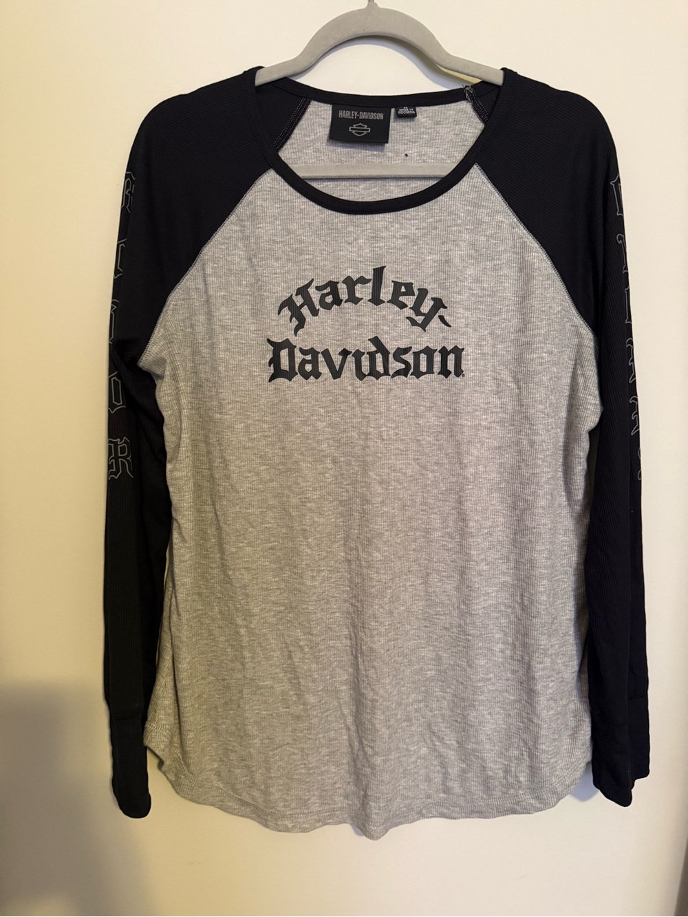 Harley-Davidson Grey and Black Raglan Crewneck Long Sleeve Shirt NWT Motorcycle